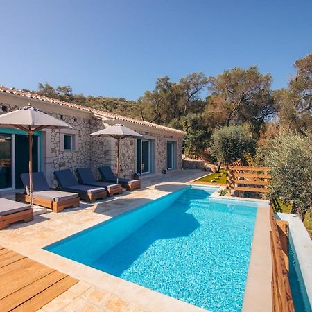 Villa di pietra Liapades Esterno foto