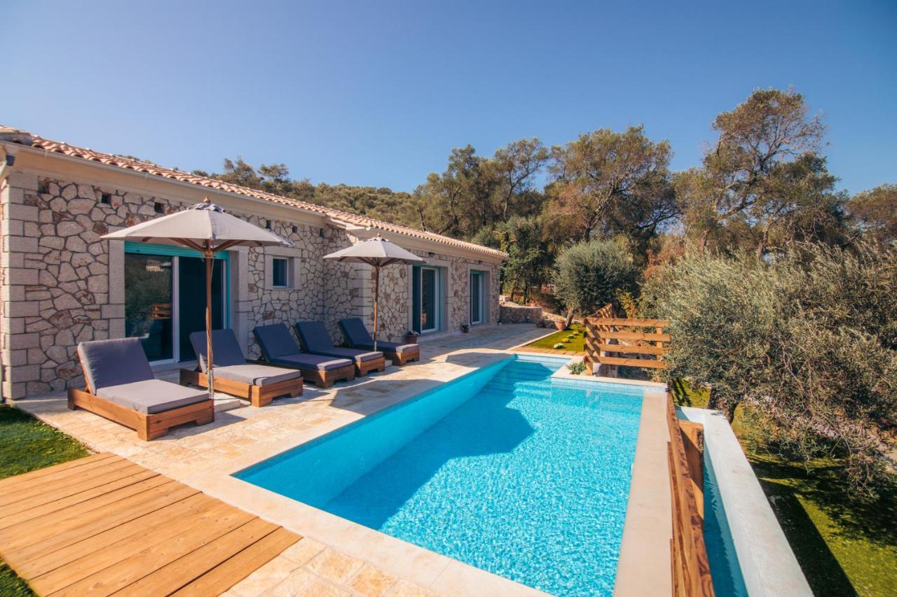 Villa di pietra Liapades Esterno foto