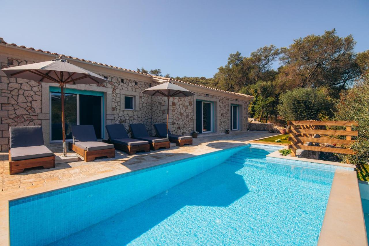 Villa di pietra Liapades Esterno foto